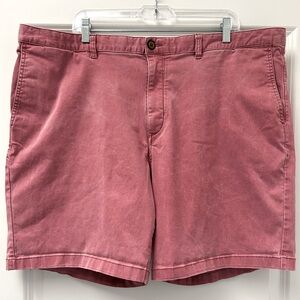 Tommy Bahama Men’s 9-inch shorts. Salmon color. Size 44 Regular.